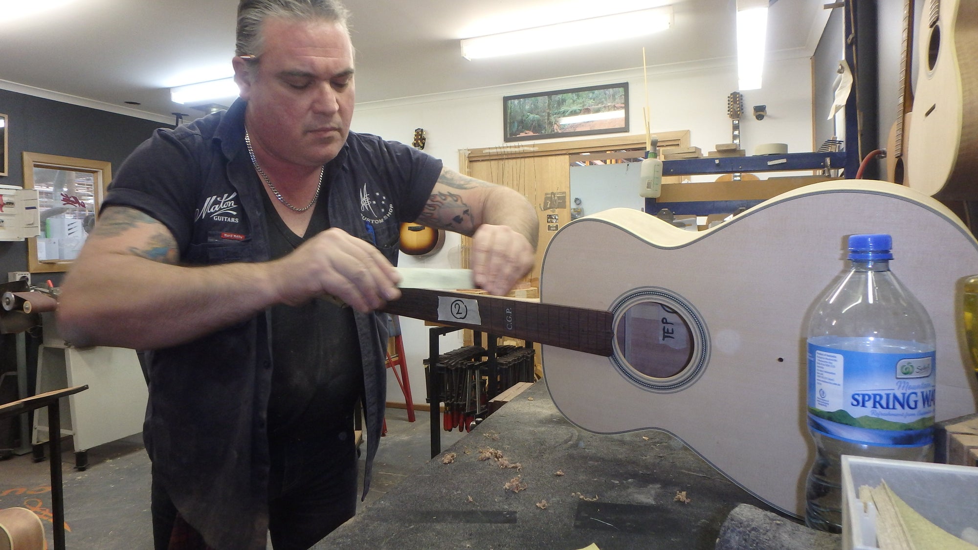 Maton T.E Personal Guitar Sitka Spruce and AAA"Bees Wings" Queensland Maple ID-11063 - Artisan Guitars