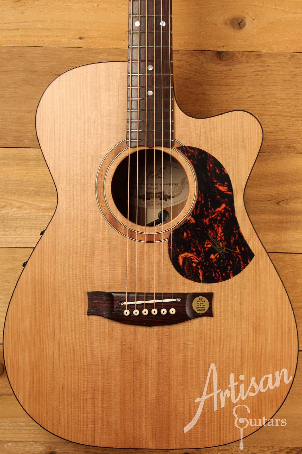 Maton SRS808C Guitar Western Red Cedar and Solid Blackwood w/ Cutaway ID-12774 - Artisan Guitars