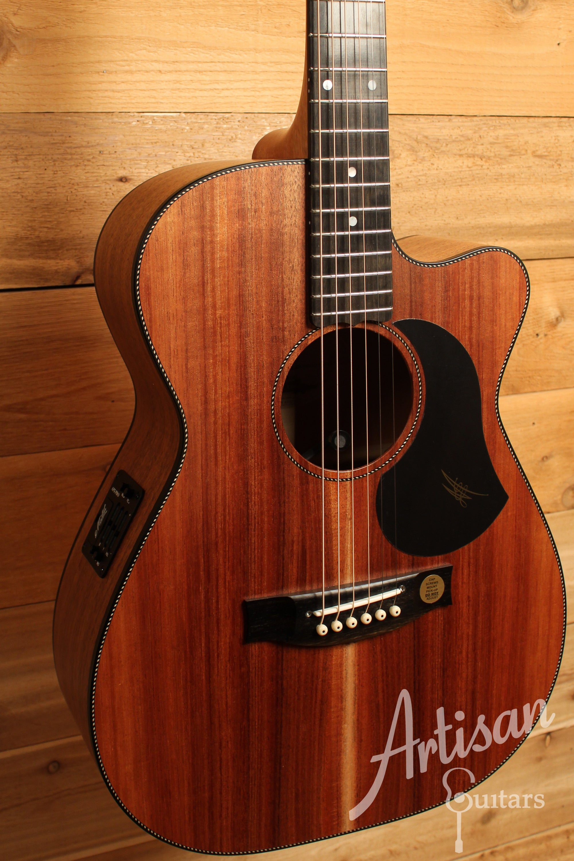 Maton EBW808 Cutaway Guitar w/ Blackwood Top, Back & Sides w/ AP5 Pro Pickup System ID-12992 - Artisan Guitars