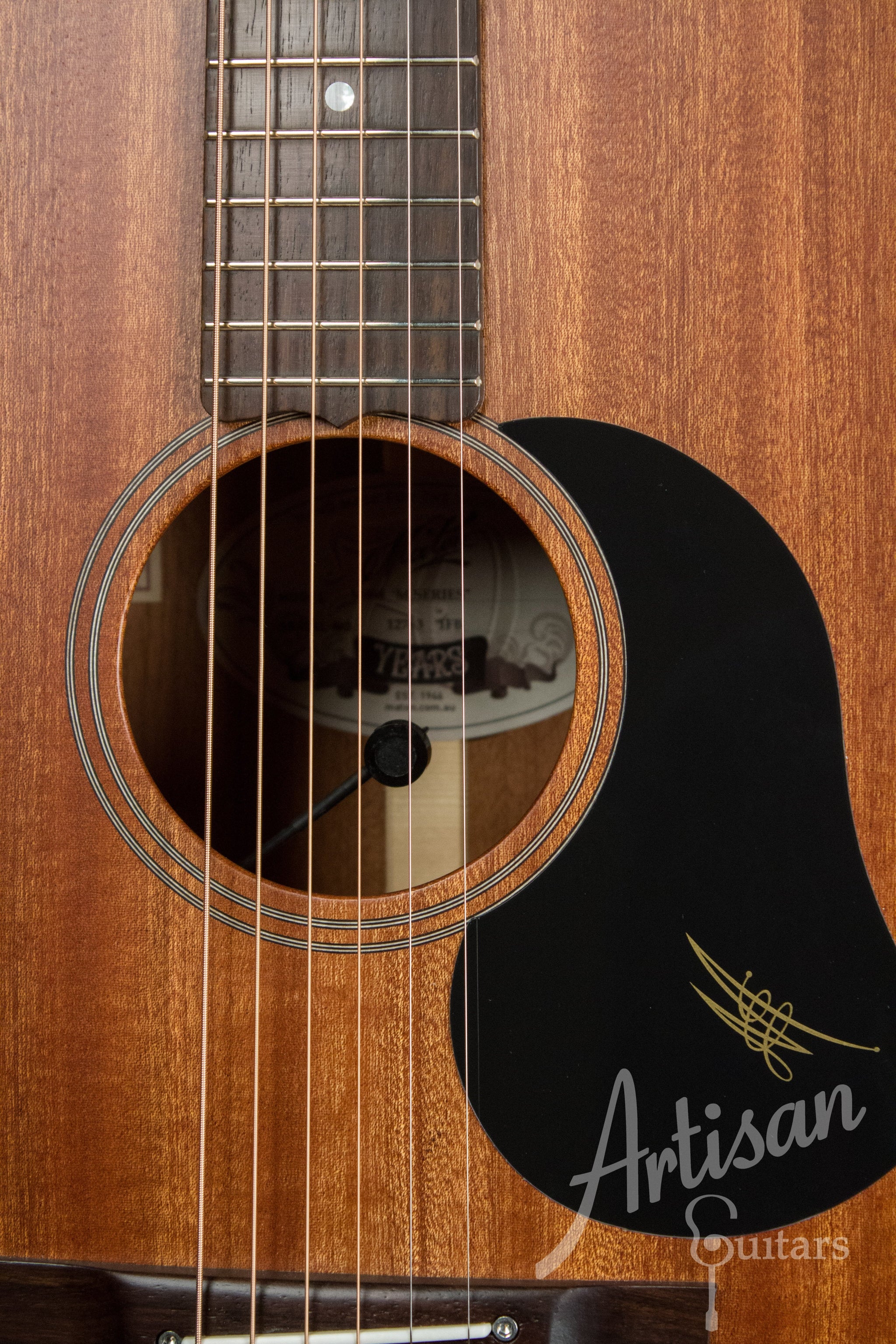 Maton M808 Guitar Sapele Top, Back, and Sides with AP5 Pro Pickup Pre-Owned 2016 ID-11117 - Artisan Guitars