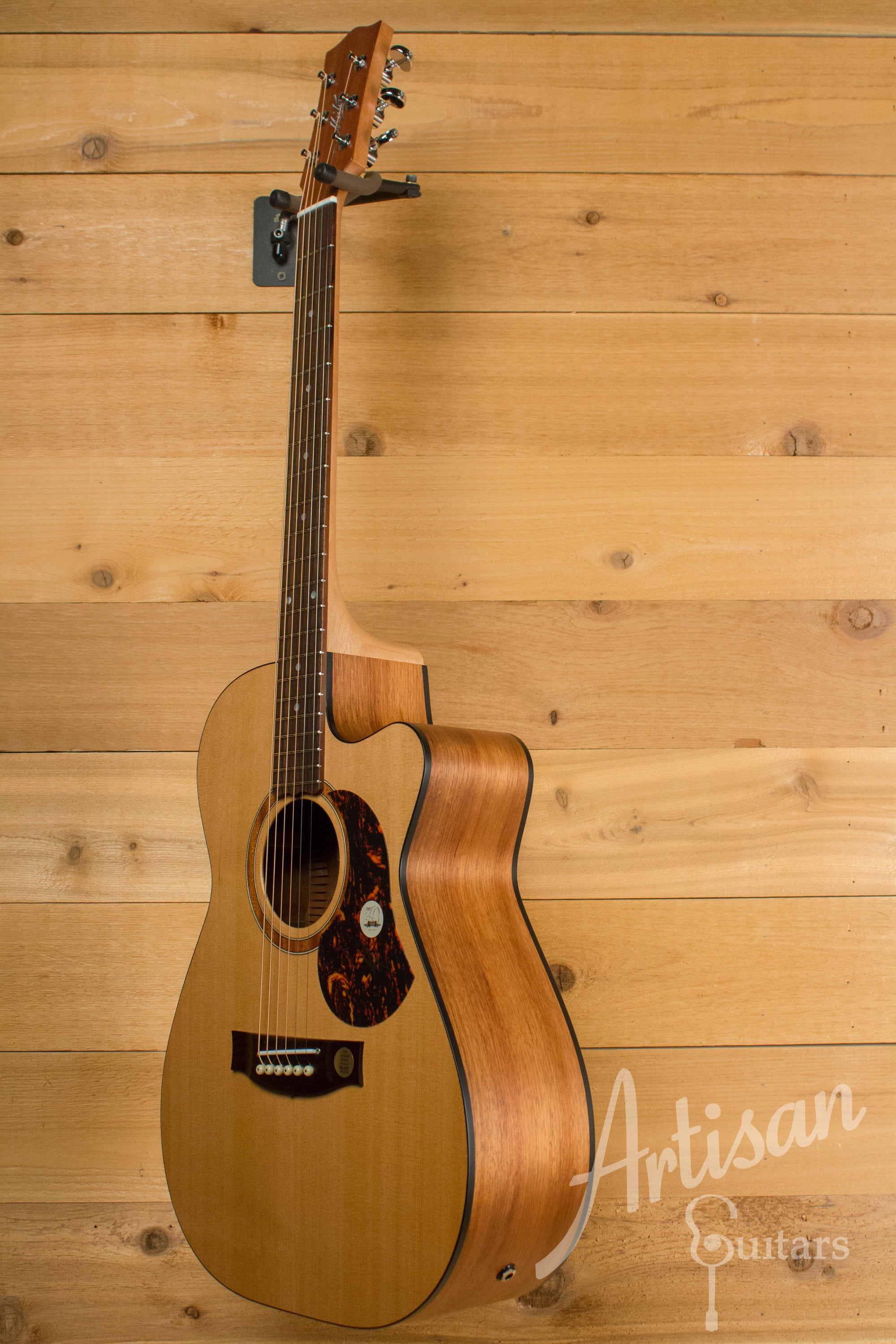 Maton SRS808C Guitar Western Red Cedar and Solid Blackwood Cutaway ID-11207 - Artisan Guitars