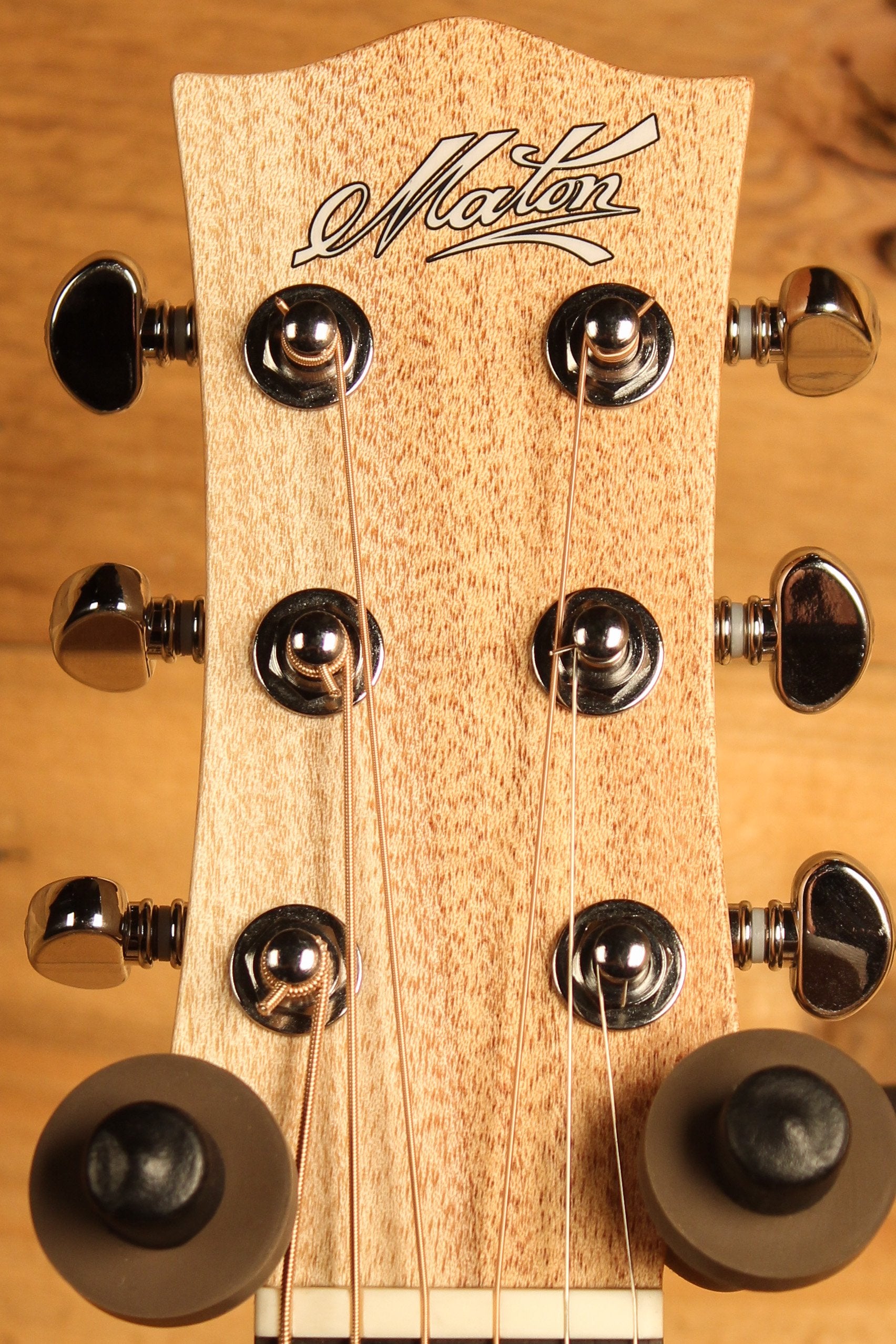 Maton EMBW6 Mini Guitar w/ Blackwood Top, Back & Sides and AP5 Pro Pickup System ID-13088 - Artisan Guitars