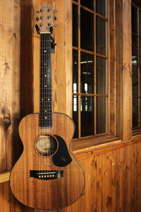 Maton EMBW6 Mini Guitar w/ Blackwood Top, Back & Sides and AP5 Pro Pickup System ID-13791 - Artisan Guitars