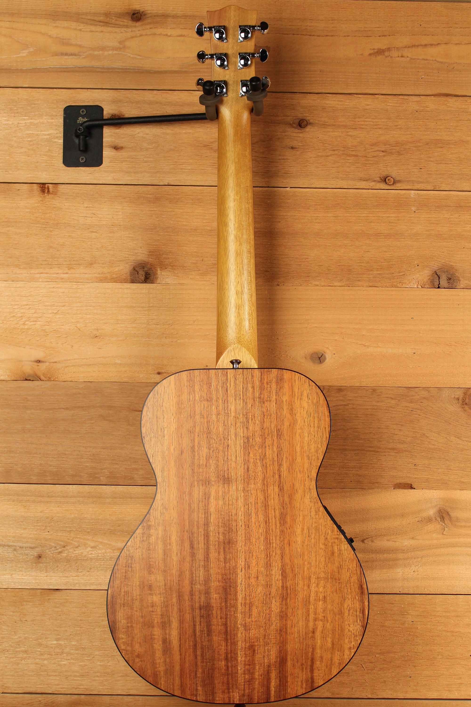 Maton EMS6 Mini Guitar Sitka Spuce and Blackwood ID-13082 - Artisan Guitars