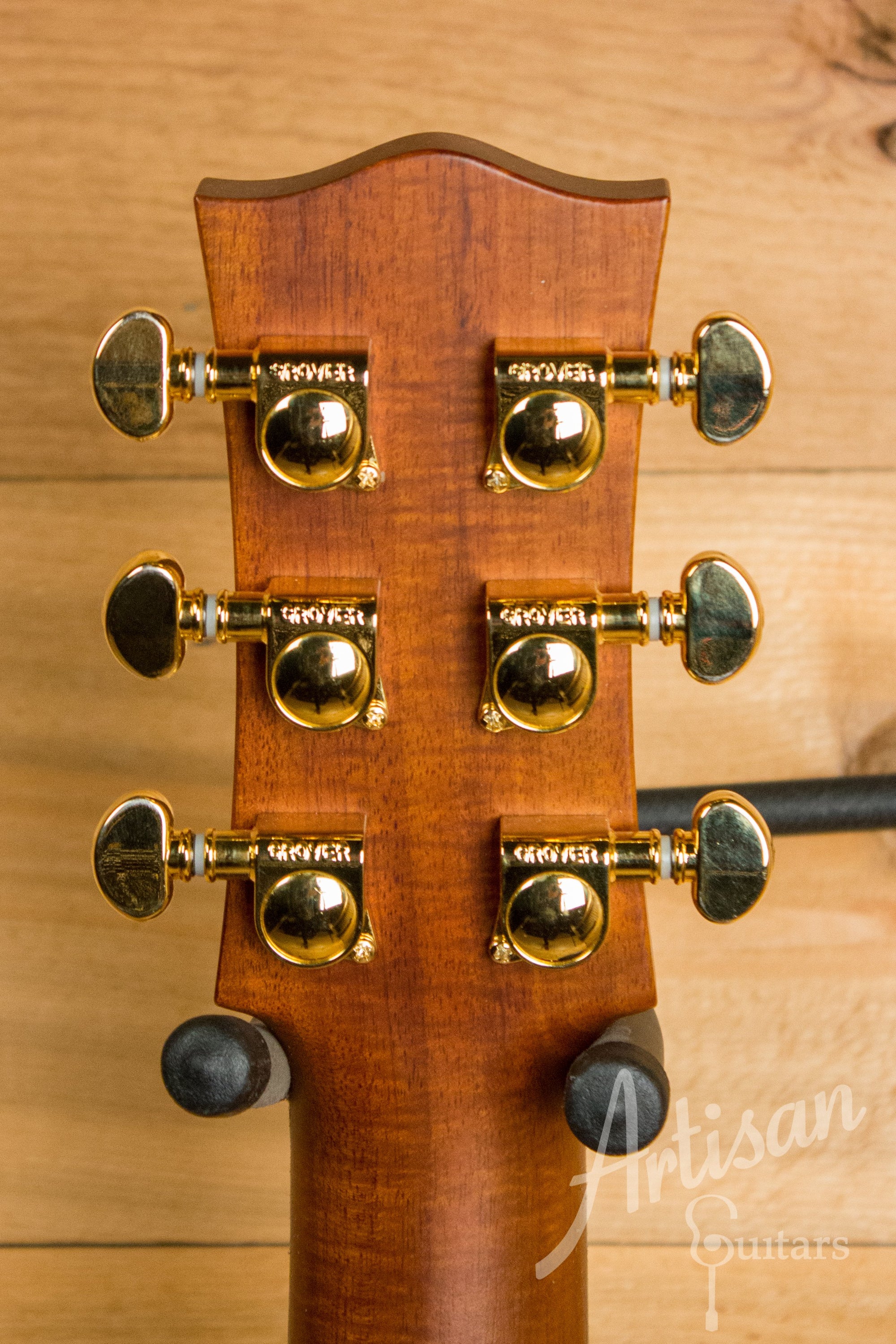 Maton EMD6 Mini Maton Diesel Sitka with Blackwood and Vintage Amber Sunburst ID-10122 - Artisan Guitars