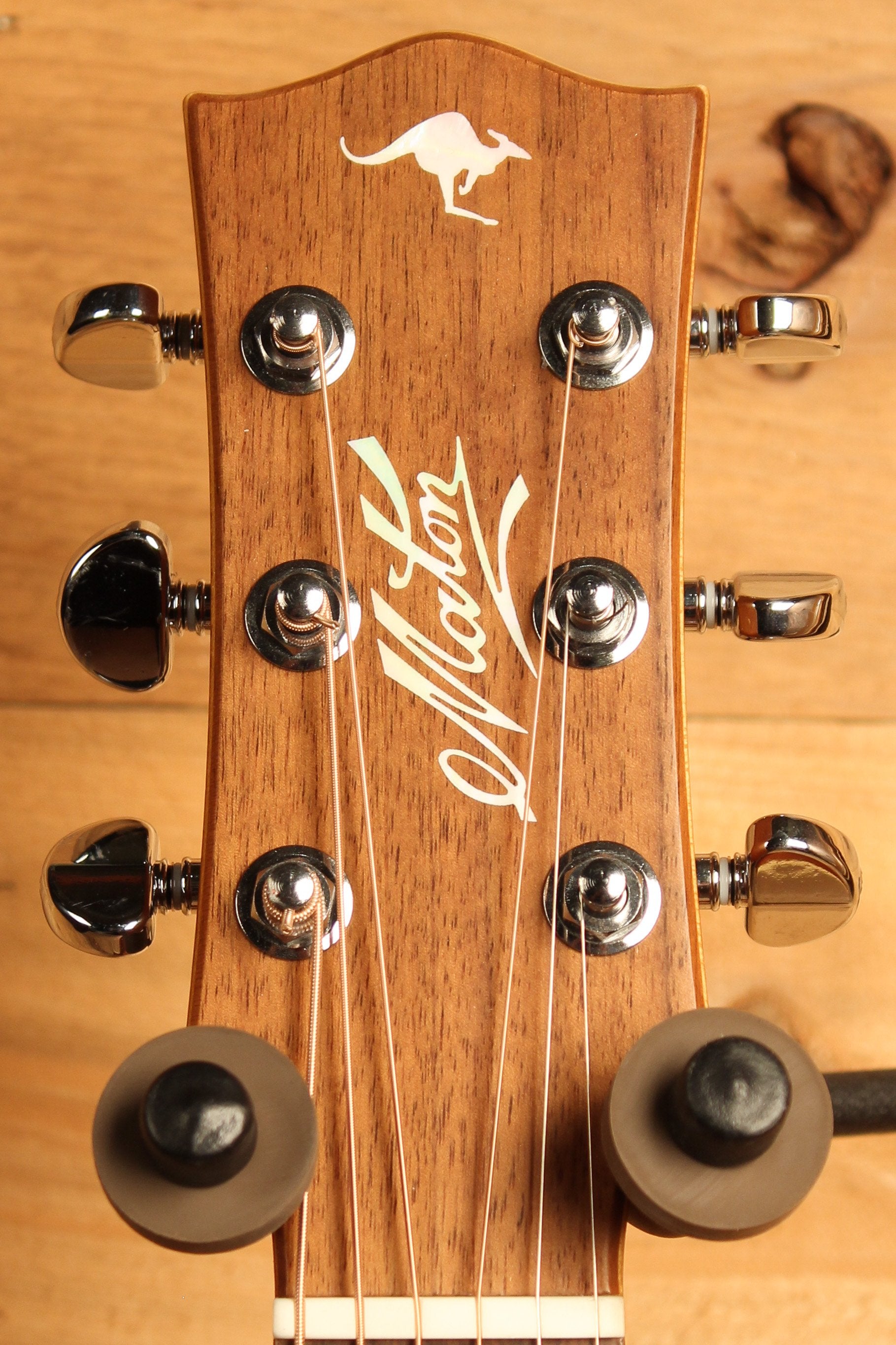 Maton EBG 808C TE Tommy Emmanuel Signature Guitar w/ Cutaway Pre-Owned 2018 ID-13381 - Artisan Guitars