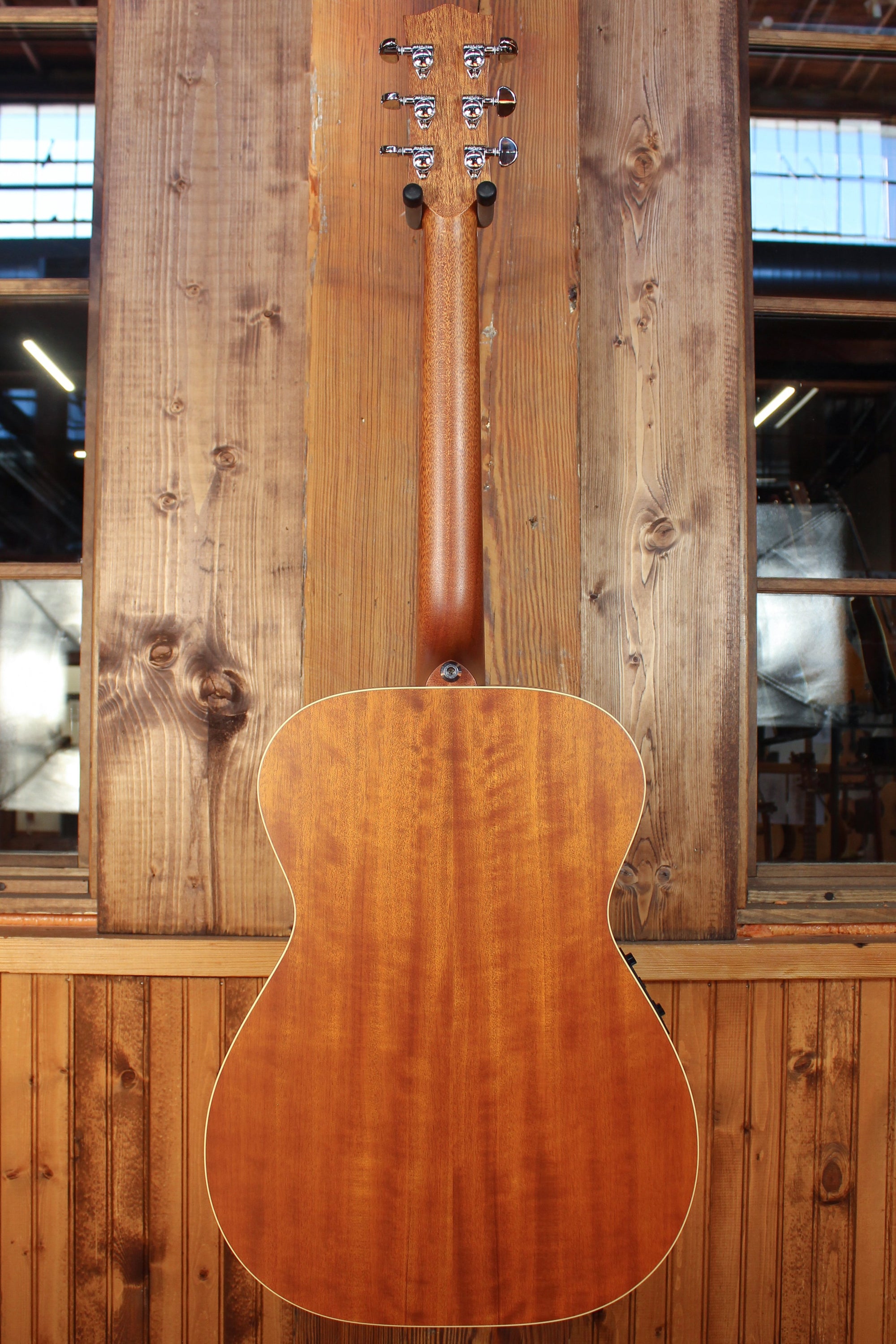 Maton Custom Shop TE Personal w/ Sitka Spruce & Queensland Maple Thinline ID-13778 - Artisan Guitars