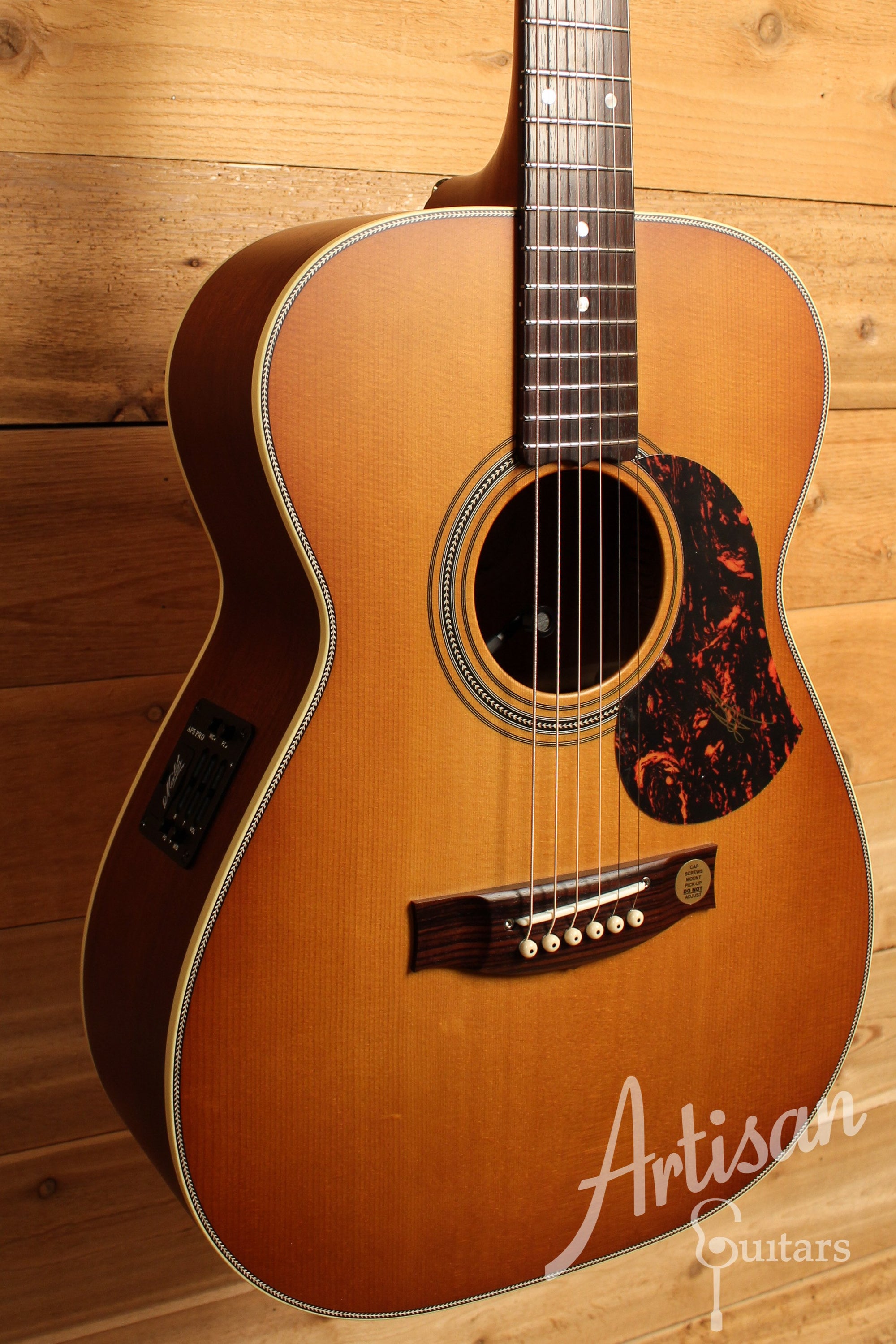 Maton EBG808 Nashville Series Sitka Spruce & Blackwood w/ Vintage Amber Sunburst Finish ID-12779 - Artisan Guitars