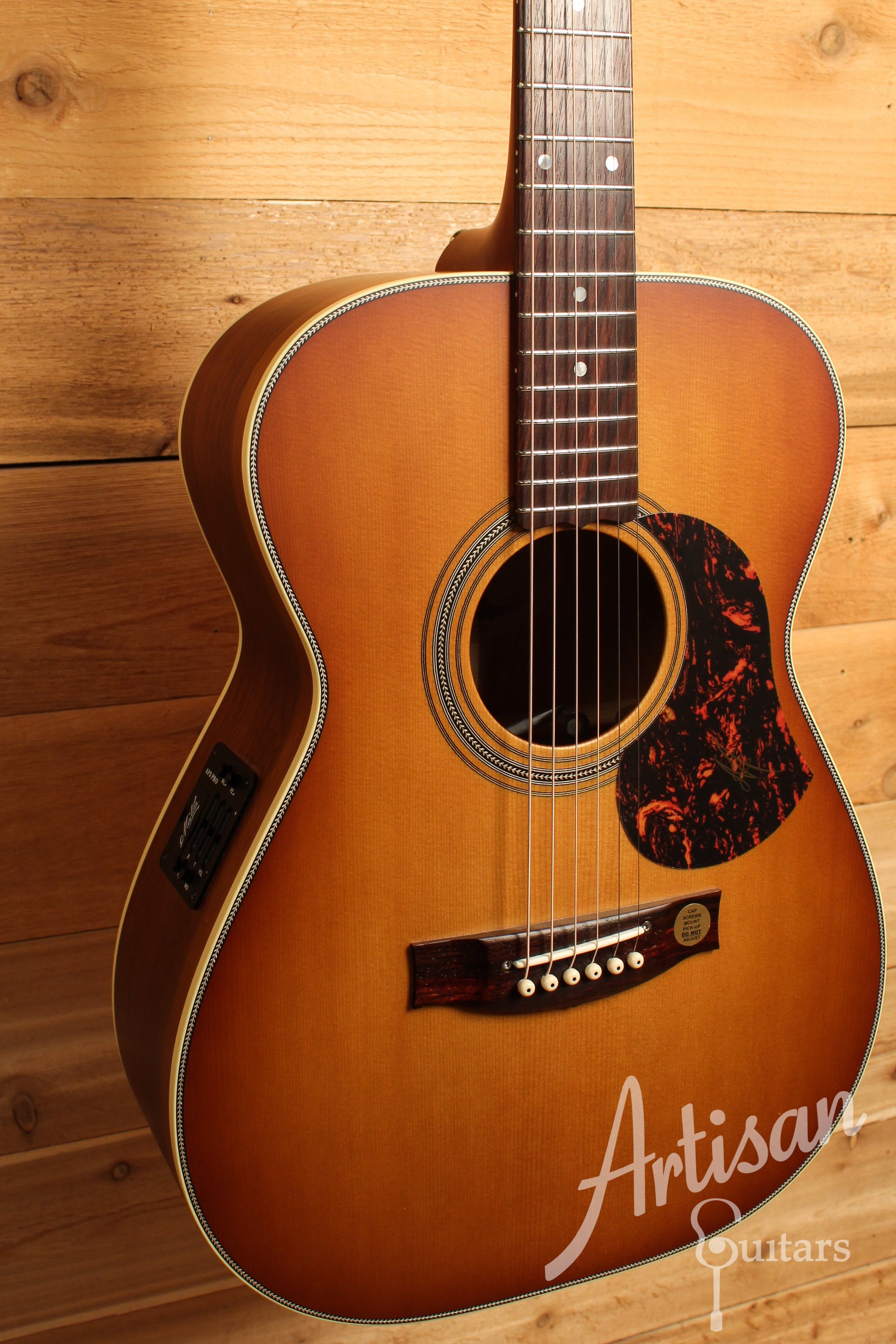 Maton EBG808 Nashville Series Sitka Spruce & Blackwood w/ Vintage Amber Sunburst Finish ID-13007 - Artisan Guitars