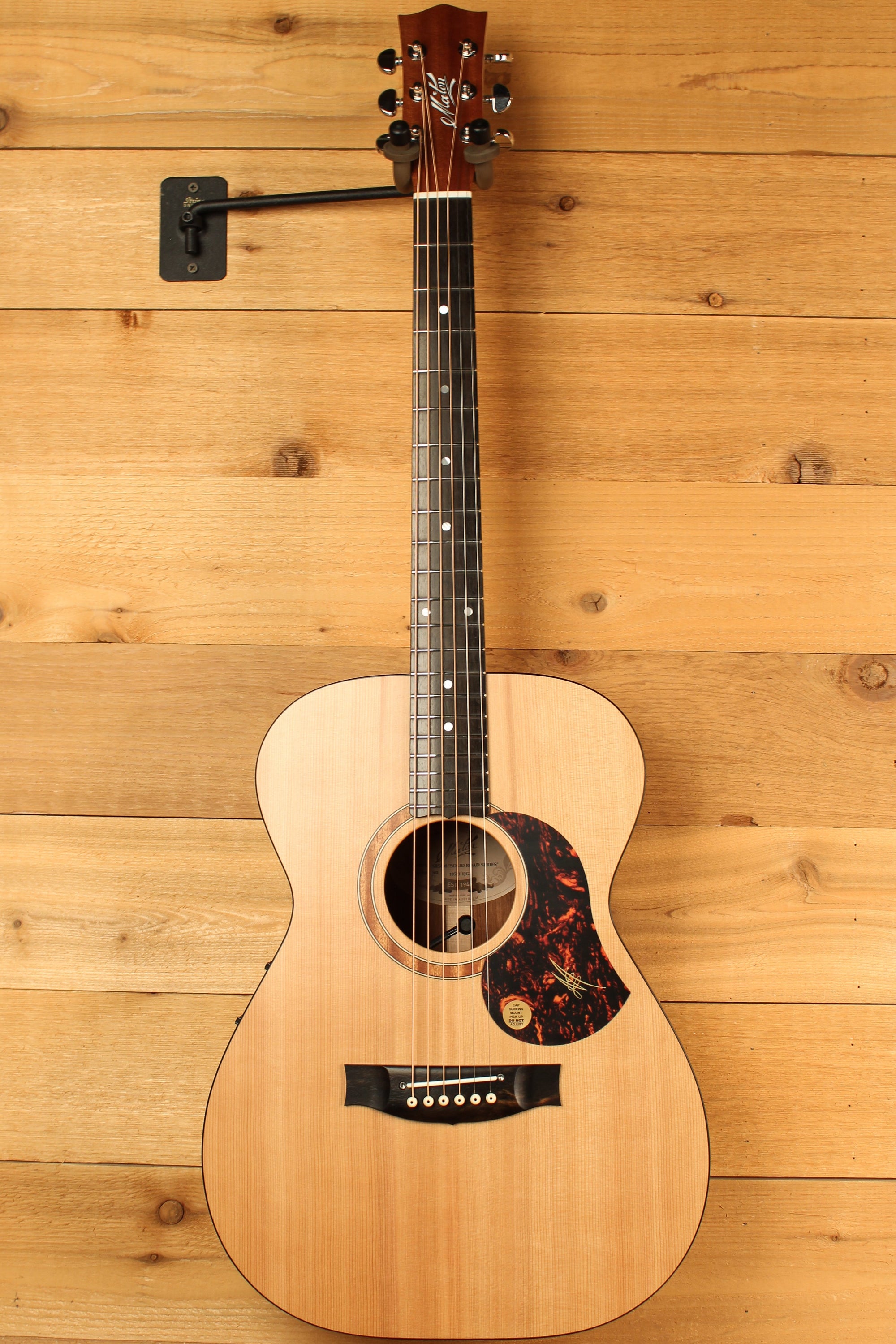 Maton SRS808 Guitar Western Red Cedar & Solid Blackwood ID-13702 - Artisan Guitars