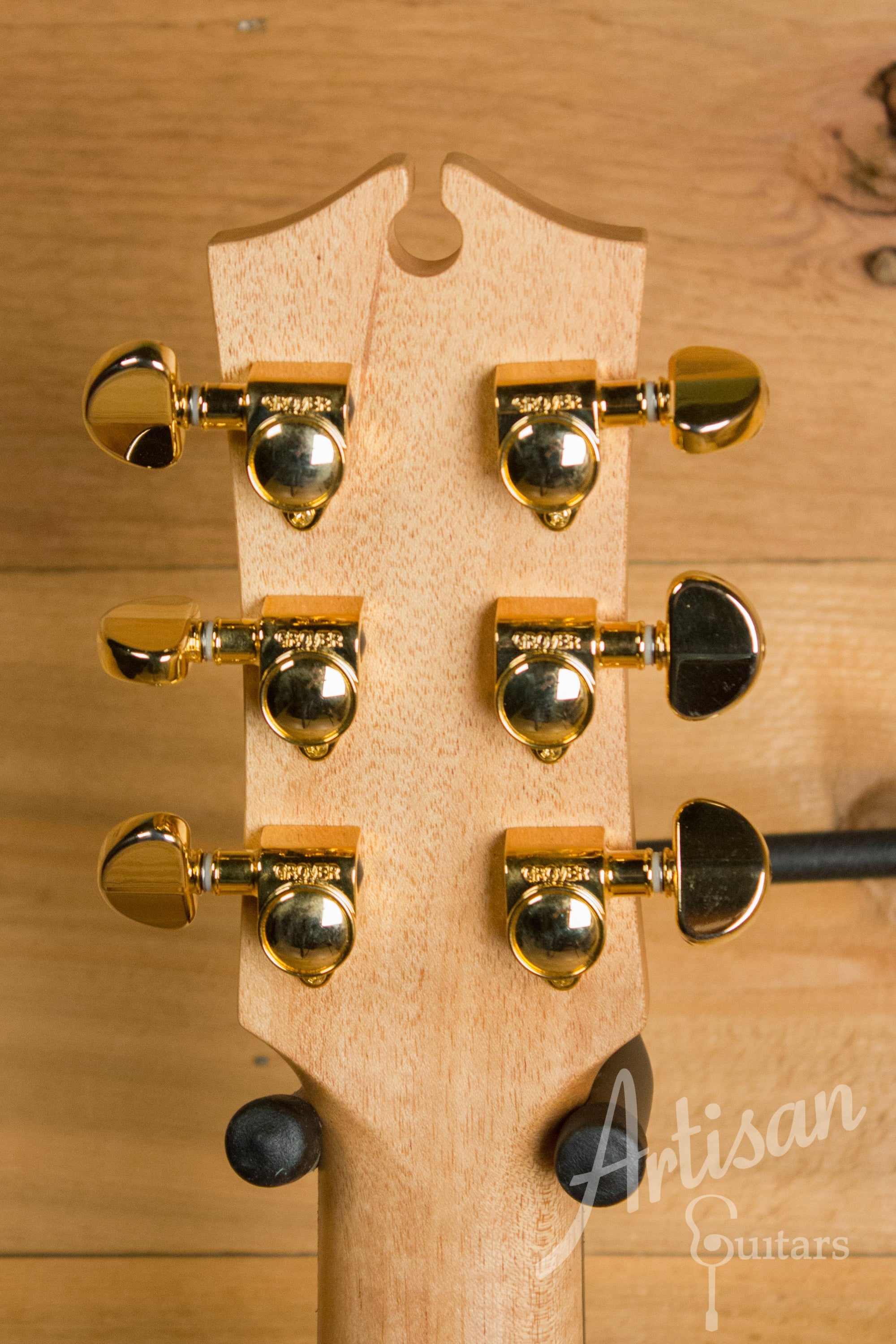 Maton EBG808C MIC FIX Michael Fix Signature Sitka and Queensland Maple with Cutaway Pre-Owned 2014 ID-11204 - Artisan Guitars