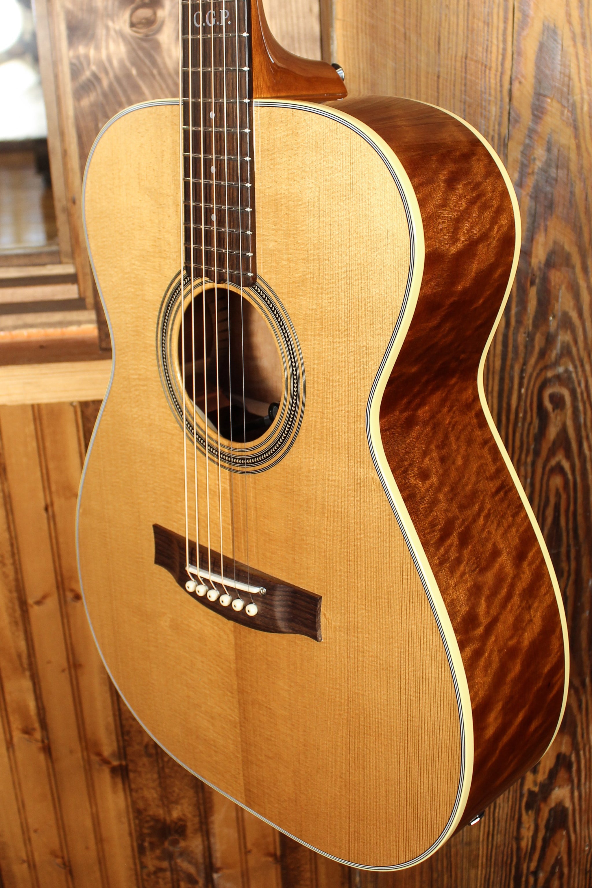 Maton Custom Shop TE Personal w/ Sitka Spruce & Queensland Maple w/ High Gloss Finish ID-13772 - Artisan Guitars