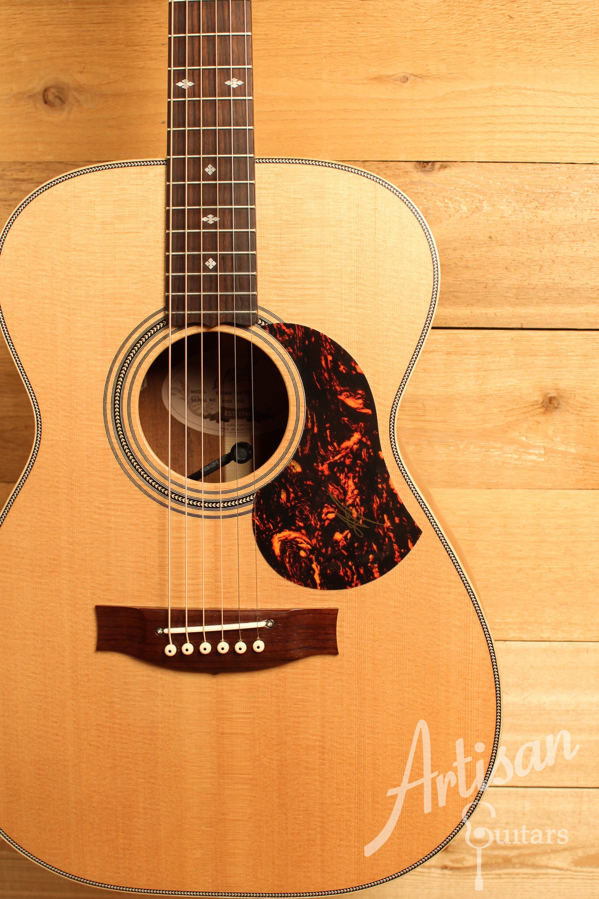 Maton EBG808 Artist Series Sitka Spruce and Blackwood Pre-Owned 2018 ID-12907 - Artisan Guitars