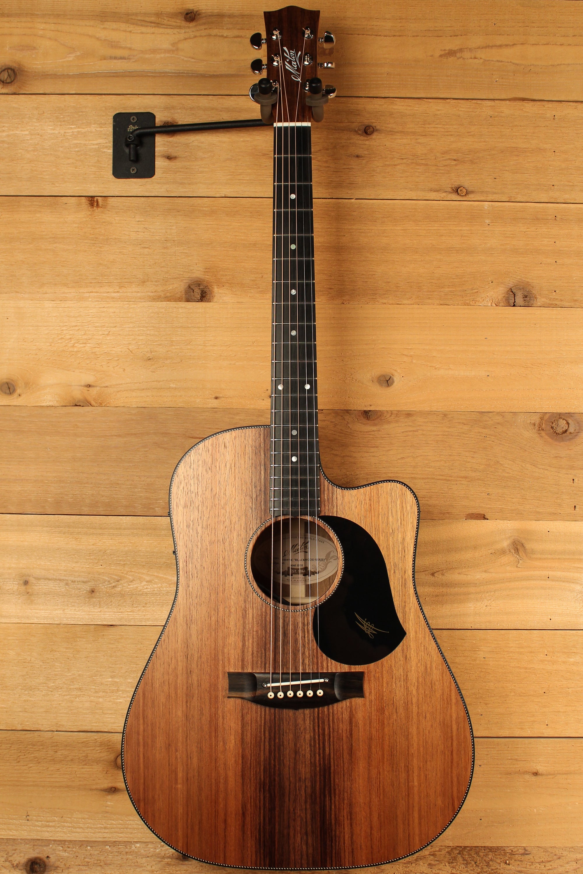 Maton EBW70C Blackwood Dreadnought w/ AP5 Pro Pre-Owned 2018 ID-13632 - Artisan Guitars