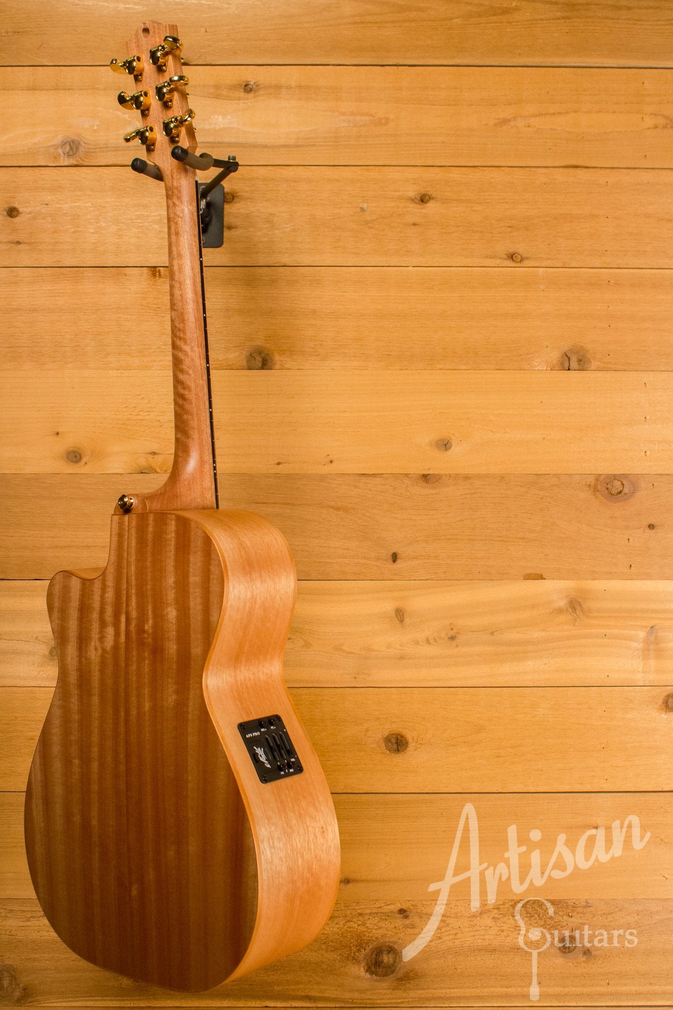 Maton EBG 808C MIC FIX Michael Fix Signature Guitar Sitka and Queensland Maple with Cutaway ID-10784 - Artisan Guitars