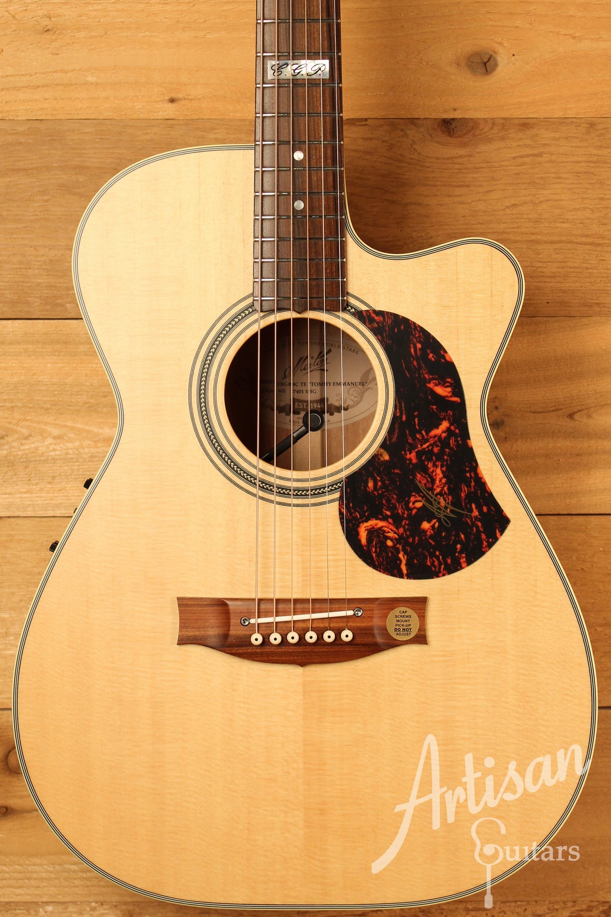 Maton EBG 808C TE Tommy Emmanuel Signature Guitar w/ Cutaway ID-12688 - Artisan Guitars