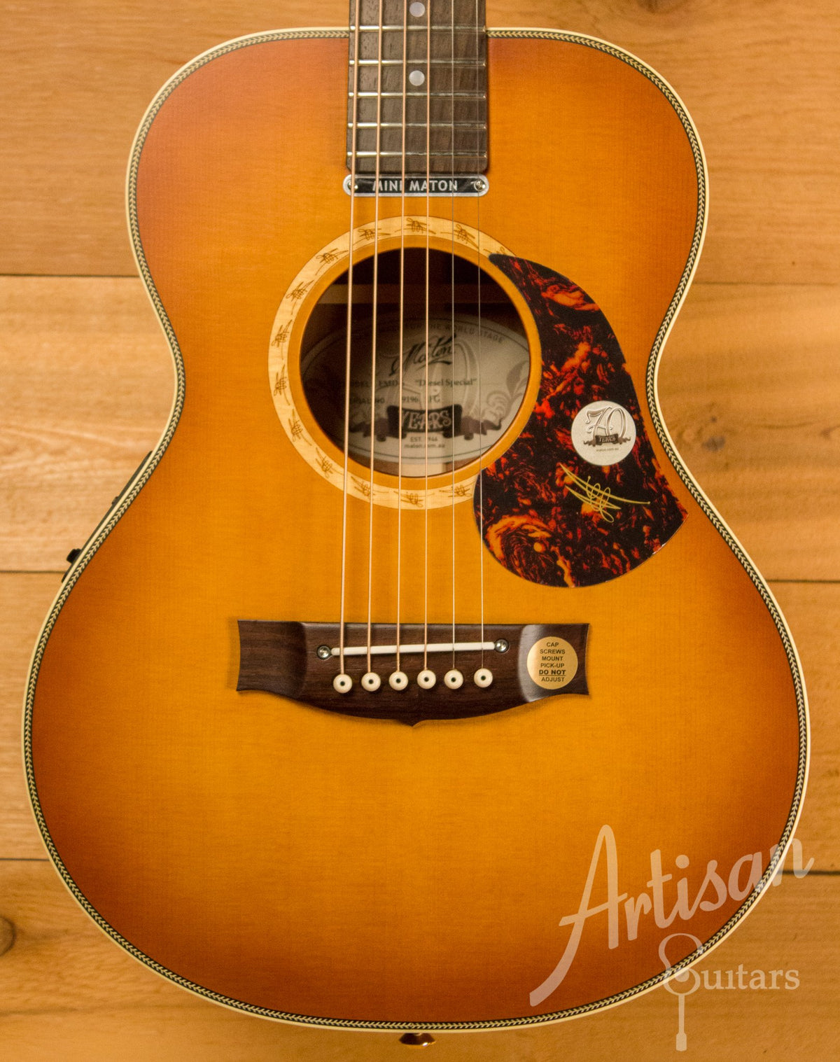 Maton EMD 6 Mini Maton Diesel Guitar Sitka with Blackwood and Vintage Amber Sunburst ID-10822 - Artisan Guitars