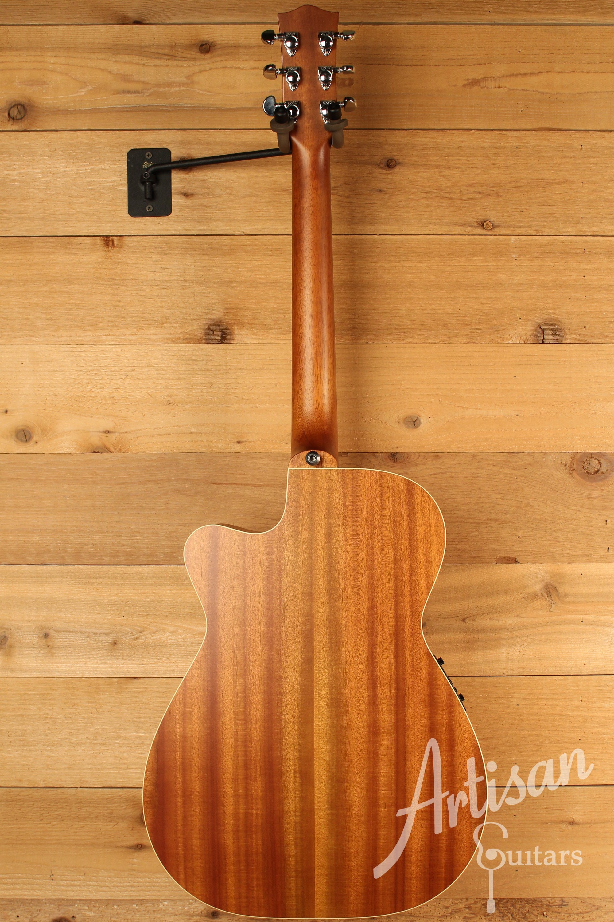 Maton EBG 808C TE Tommy Emmanuel Signature Guitar w/ Cutaway ID-13001 - Artisan Guitars