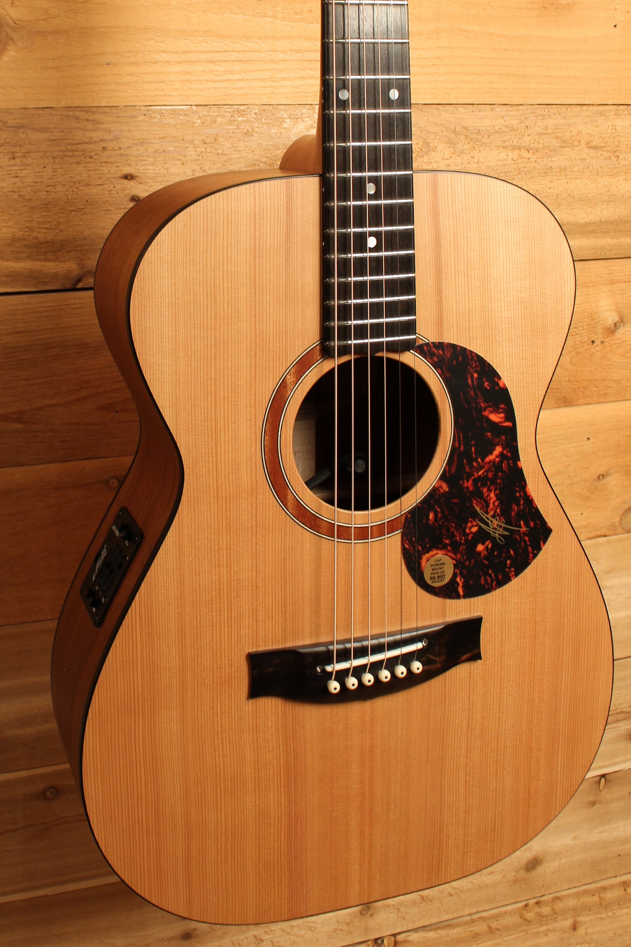 Maton SRS808 Guitar Western Red Cedar & Solid Blackwood ID-13702 - Artisan Guitars