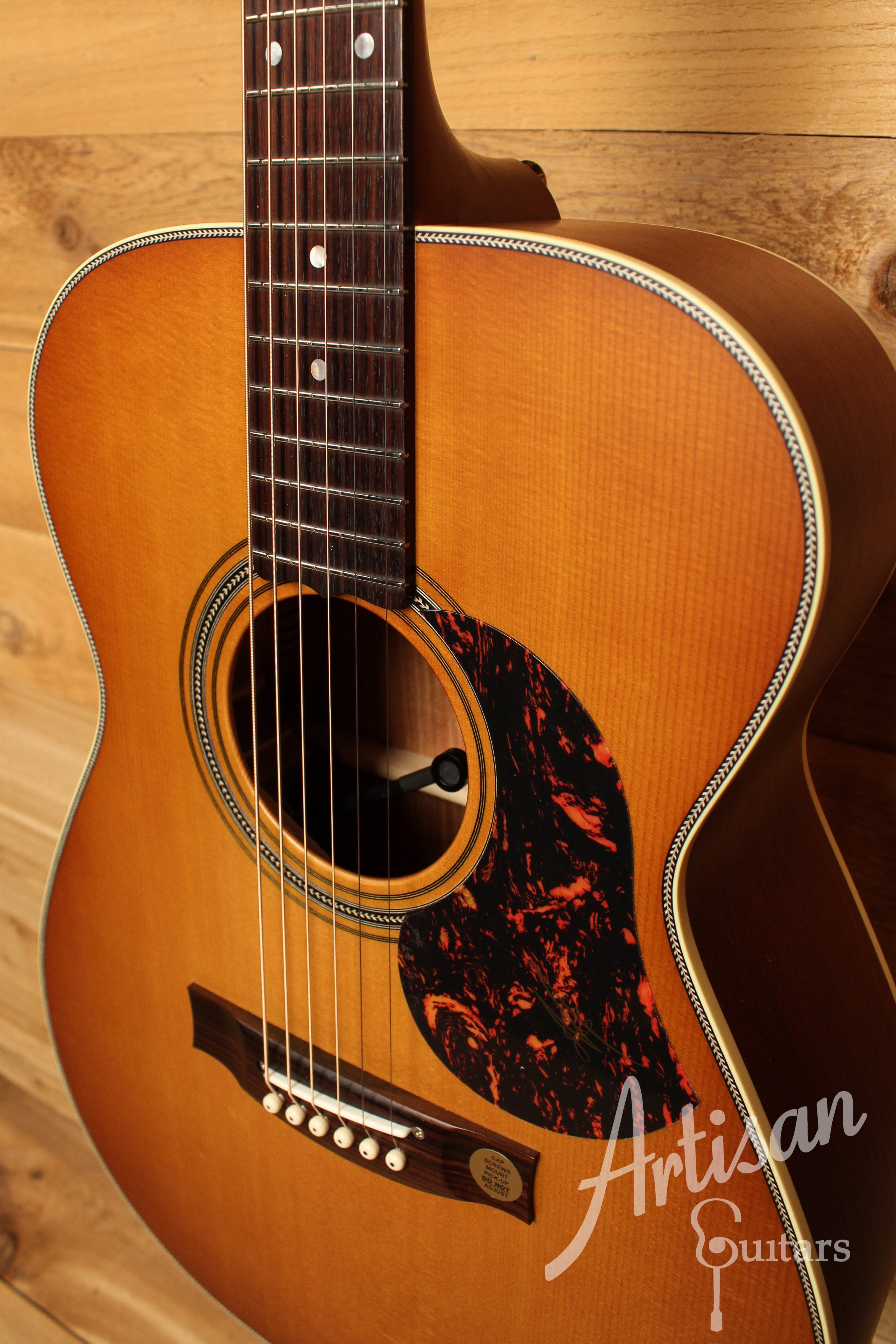 Maton EBG808 Nashville Series Sitka Spruce & Blackwood w/ Vintage Amber Sunburst Finish ID-12779 - Artisan Guitars