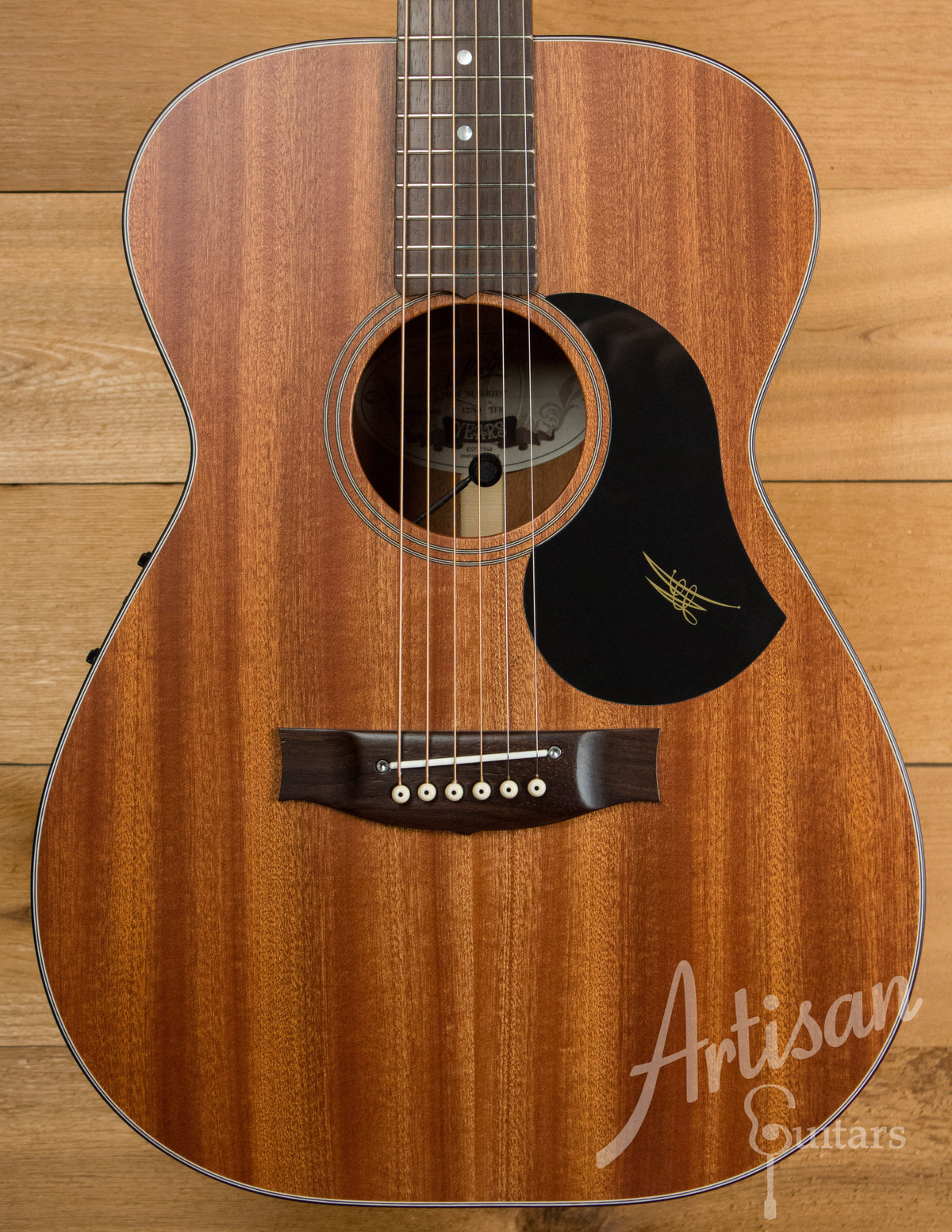 Maton M808 Guitar Sapele Top, Back, and Sides with AP5 Pro Pickup Pre-Owned 2016 ID-11117 - Artisan Guitars
