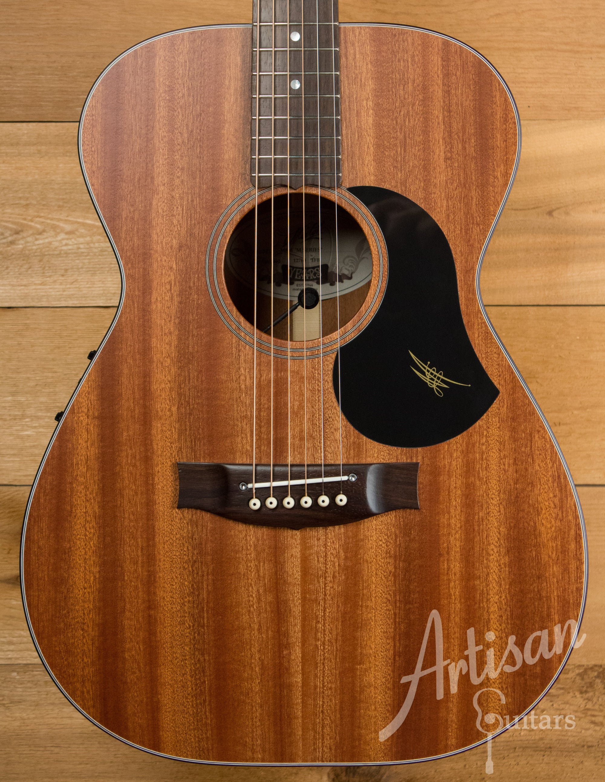 Maton M808 Guitar Sapele Top, Back, and Sides with AP5 Pro Pickup Pre-Owned 2016 ID-11117 - Artisan Guitars