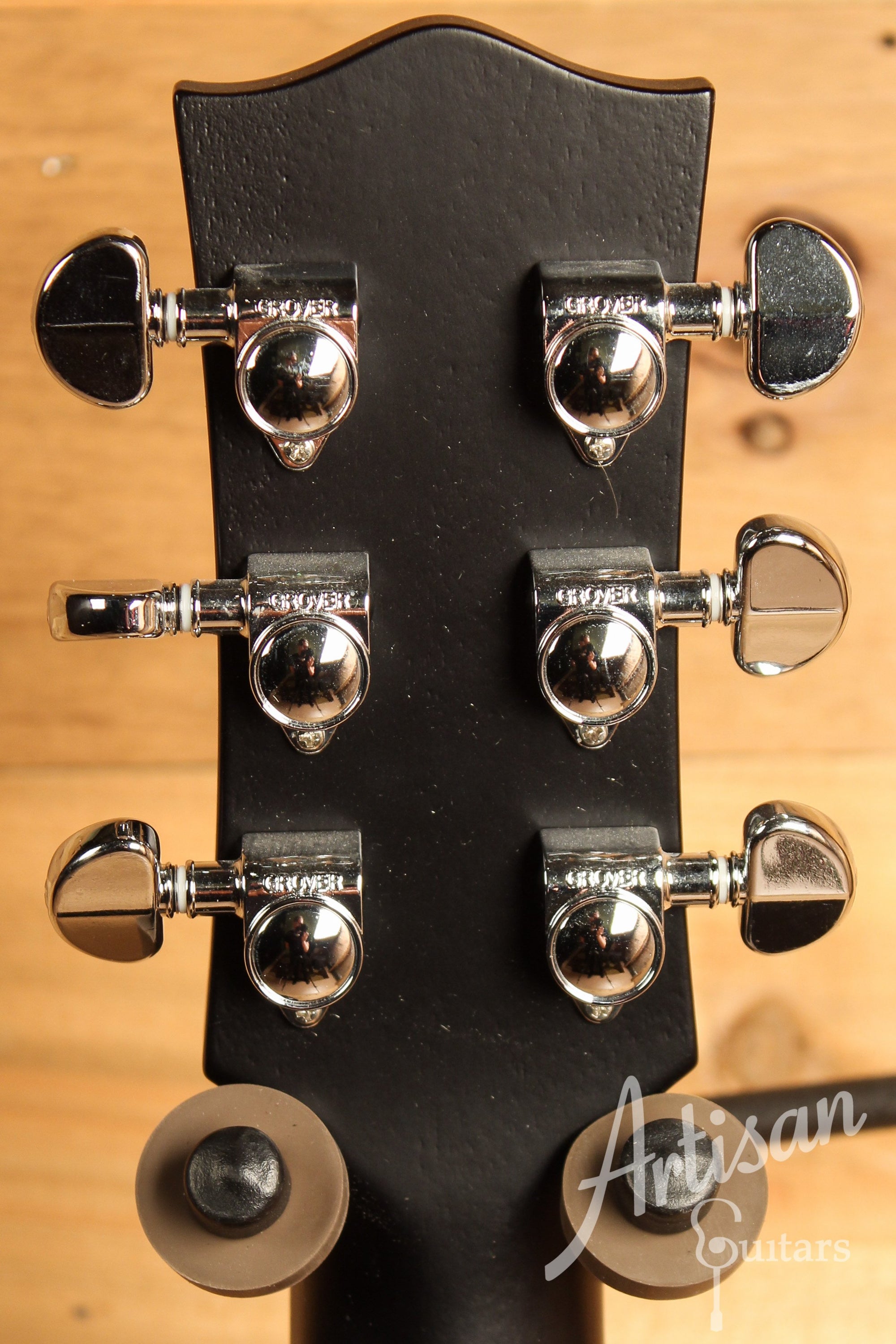 Maton SRS70C Solid Road Series Acoustic Electric w/ Satin Black Finish & AP5 Pro Pickup ID-12771 - Artisan Guitars